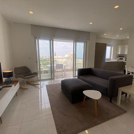 Spectacular Distant Seaview Apt Sliema Exterior photo